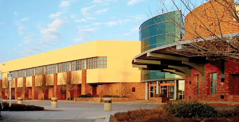 405 West Country Club Rd, Roswell, NM 88201